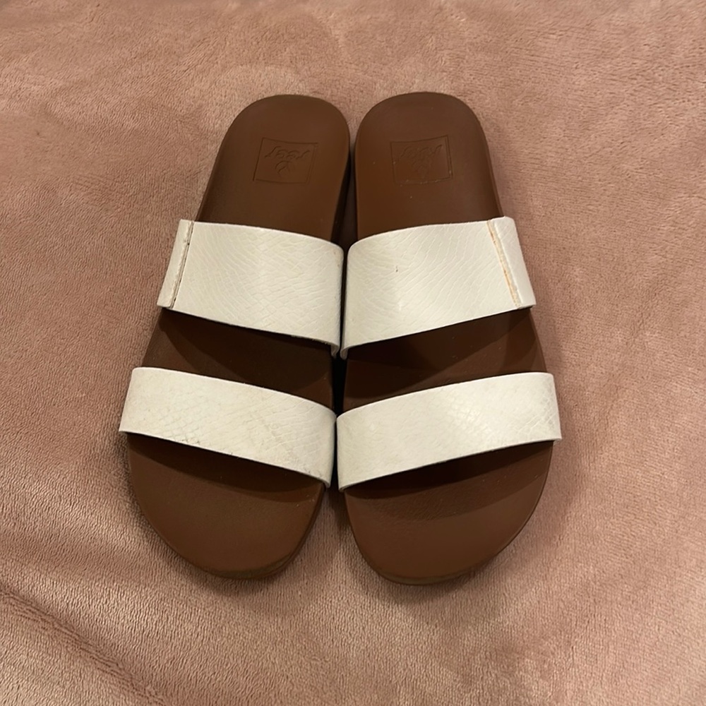 sandles